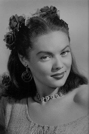 Dona Drake portrait