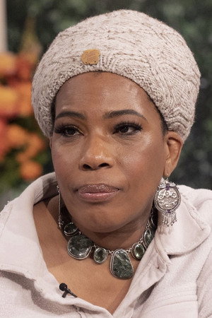 Macy Gray portrait