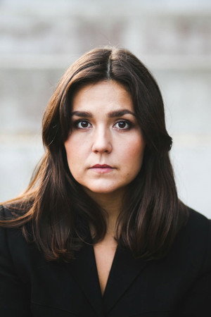 Ella Schartner portrait