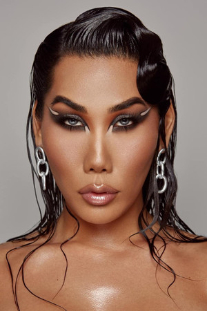 Gia Gunn portrait