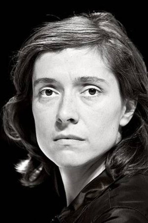 Sara De Roo portrait