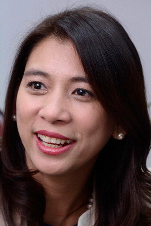 Lee Jasmine portrait
