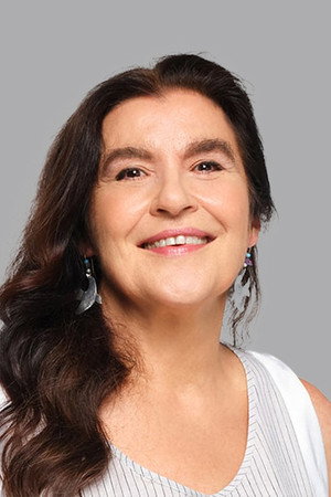 Lydia Koniordou portrait