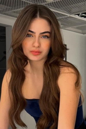 Leya Kırşan portrait