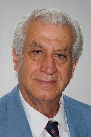 Toron Karacaoğlu portrait