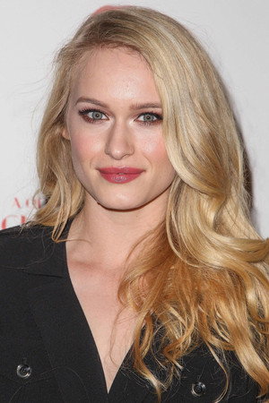 Leven Rambin portrait