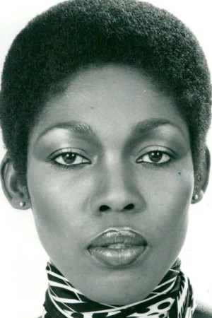 Della Finch portrait