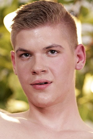 Ariel Glutton portrait