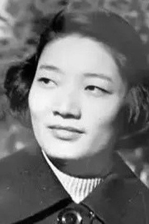 Luo Jingyi portrait