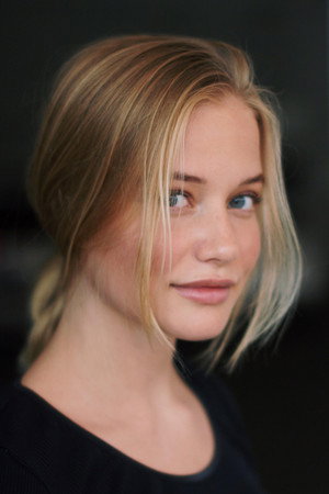 Mina Dale portrait