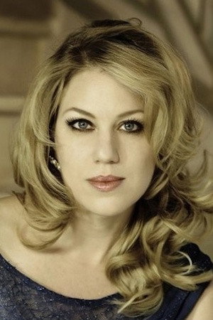 Elizabeth Caballero portrait