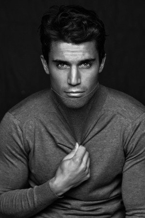 Álex González portrait