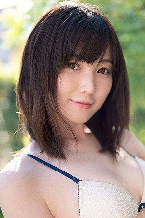 Momo Honda portrait