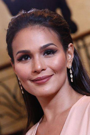 Iza Calzado portrait