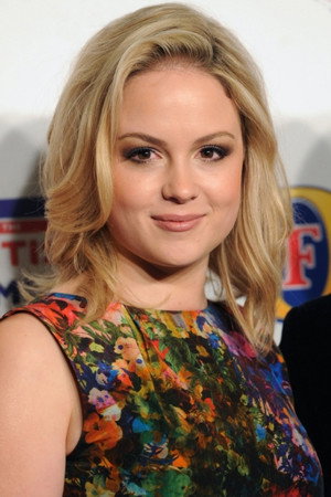 Kimberley Nixon portrait