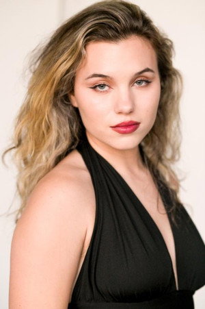 Victoria Grace portrait