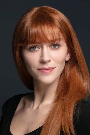 Hazal Türesan portrait