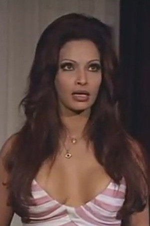 Mona Ibrahim portrait
