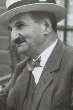 Alex Benno portrait