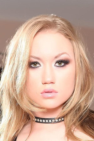 Madison Scott portrait
