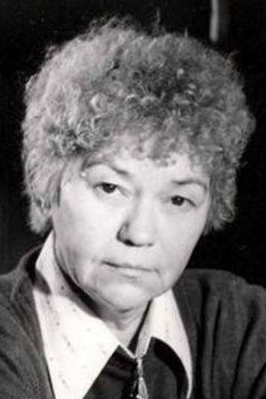 Erzsi Pápai portrait