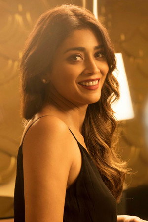 Shriya Saran portrait