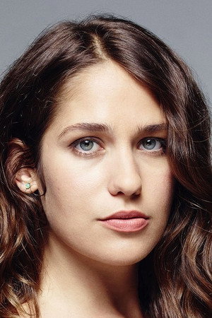 Lola Kirke portrait