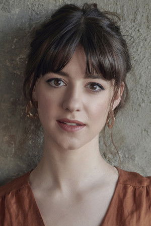 Daisy Edgar-Jones portrait