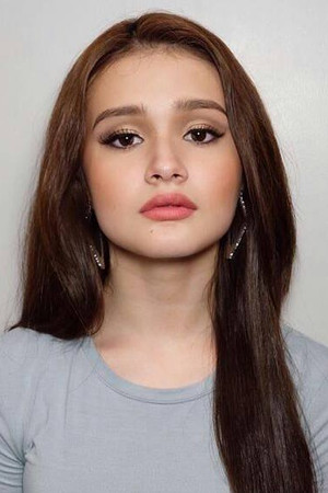 Kira Balinger portrait