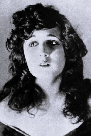 Marion Aye portrait