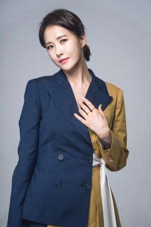 Kim Seon-a portrait