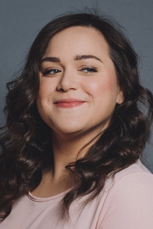 Lauren Holt portrait
