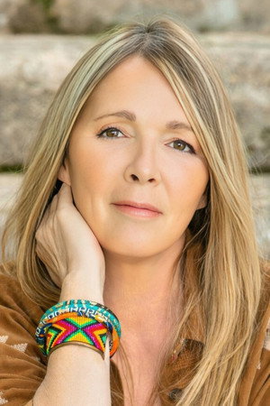 Hélène Rollès portrait