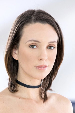Jade Nile portrait