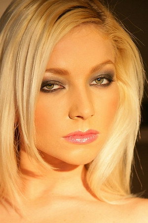 Aneta Head portrait
