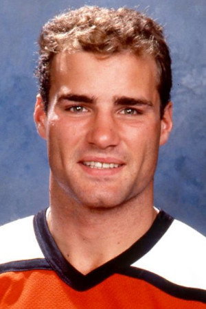 Eric Lindros portrait