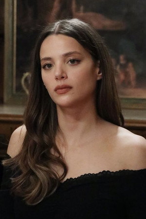 Leyla Tanlar portrait