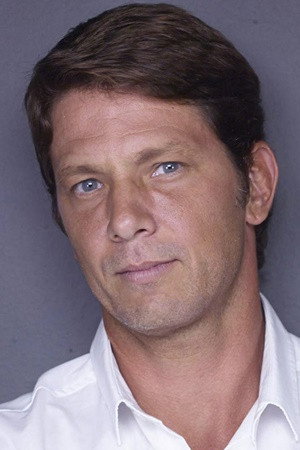Mário Frias portrait