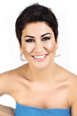 İclal Aydın portrait