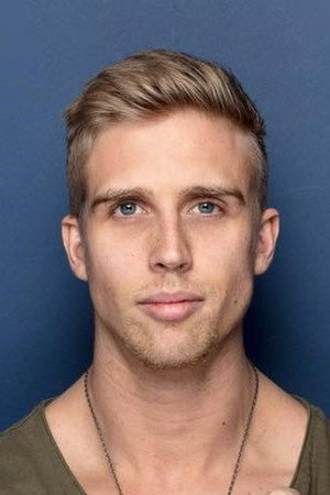 Justin Howell portrait