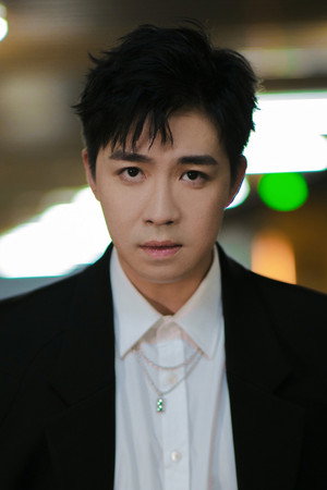 Yu Haoming portrait