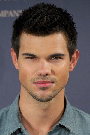 Taylor Lautner portrait