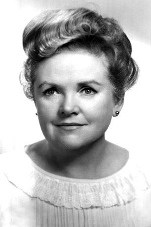 Pert Kelton portrait