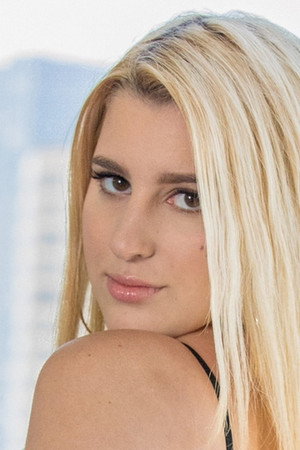 Brooke Benz portrait