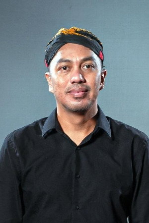 Indra Pacique portrait