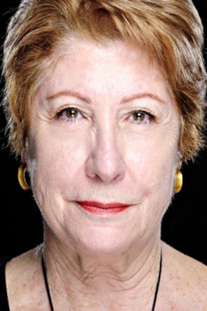 Laura Pons portrait
