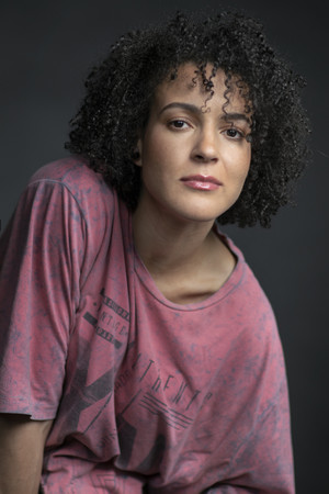 Leah Doz portrait