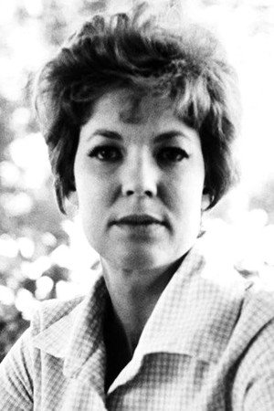 Lynn Carlin portrait