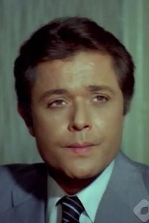 Mahmoud Abdel Aziz portrait