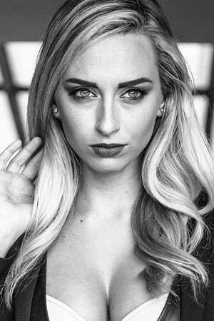 Lyndsi LaRose portrait